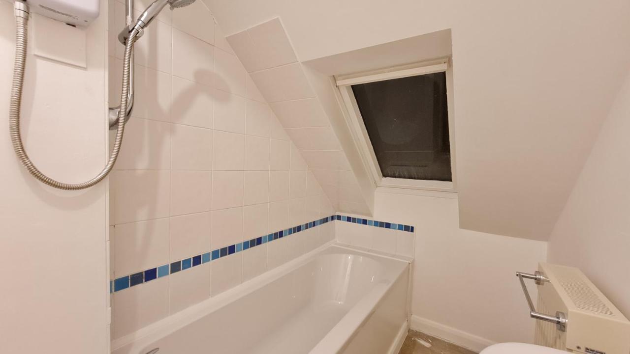 Grace Apartments - Living Stream 1 Ашфорд Екстер'єр фото